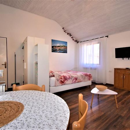 Studio Apartments Skoric Opatija Volosko Exterior foto