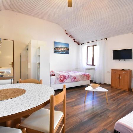 Studio Apartments Skoric Opatija Volosko Exterior foto