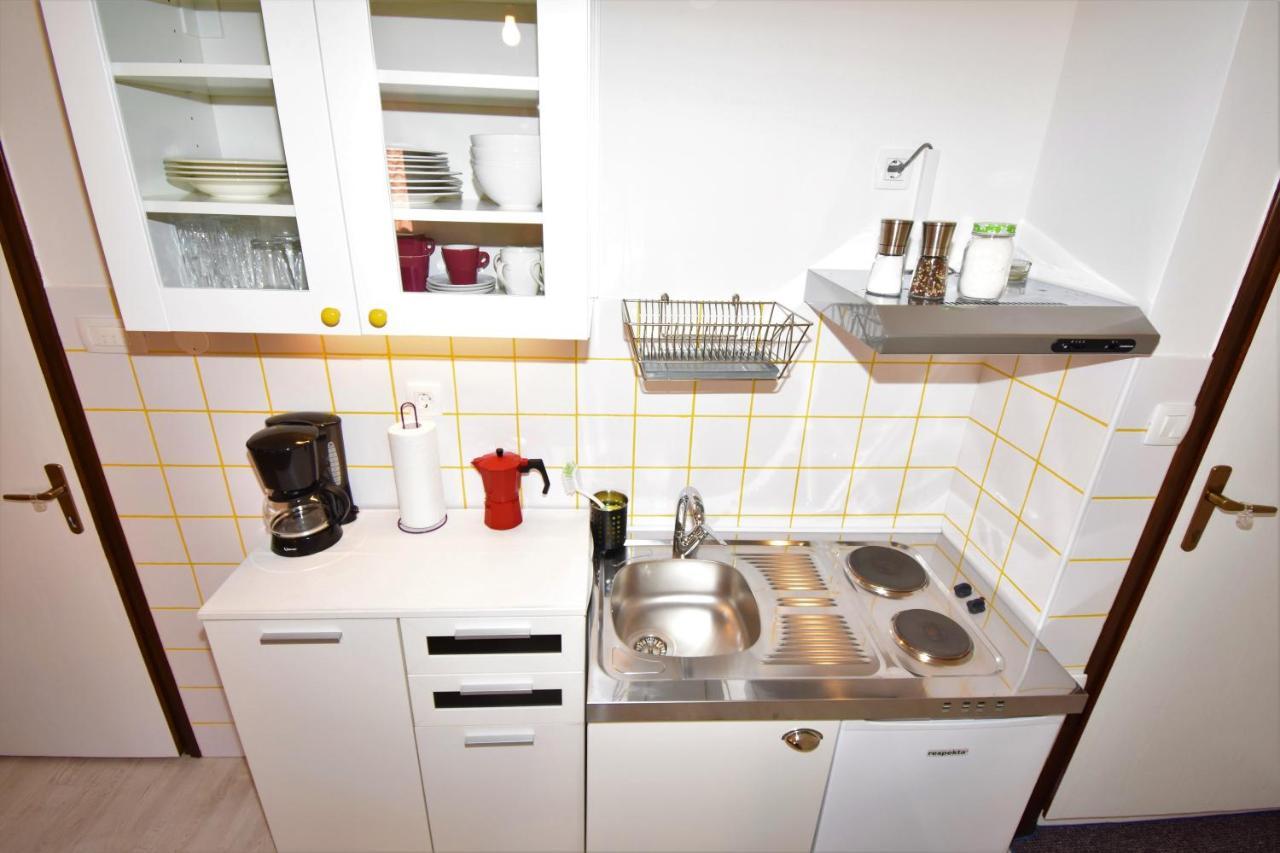 Studio Apartments Skoric Opatija Volosko Exterior foto