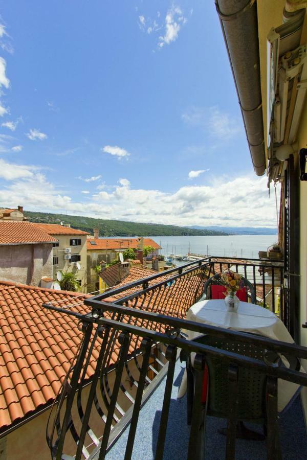 Studio Apartments Skoric Opatija Volosko Exterior foto